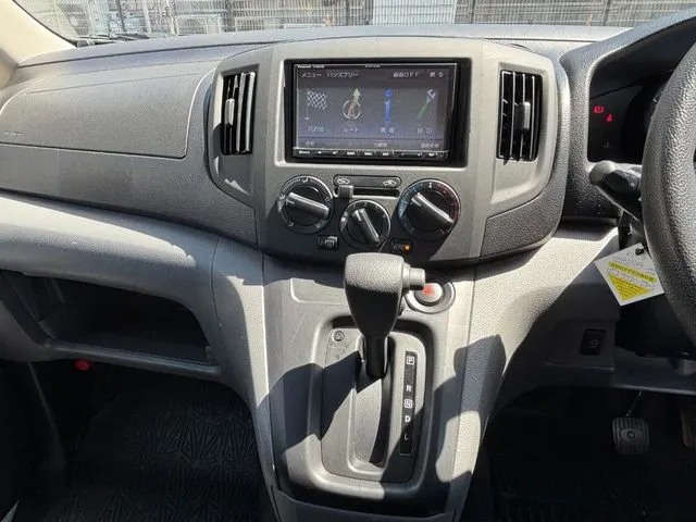 NV200バネットバン(ニッサン)の車両写真