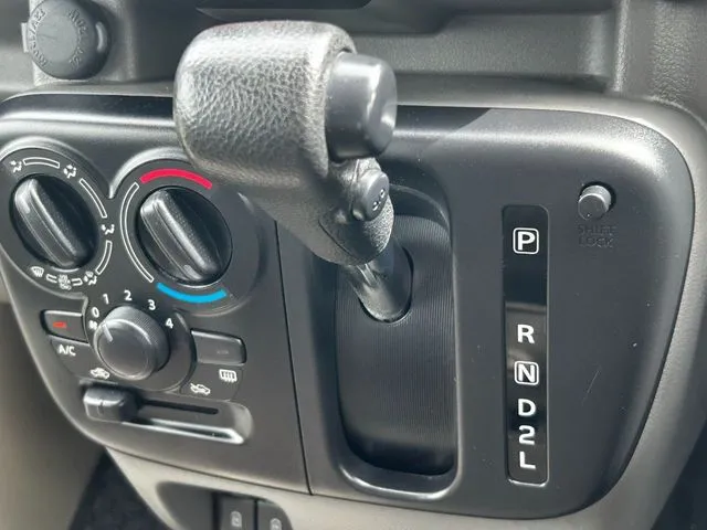 エブリイバン（スズキ）の車両写真