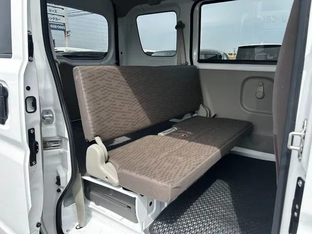 エブリイバン（スズキ）の車両写真