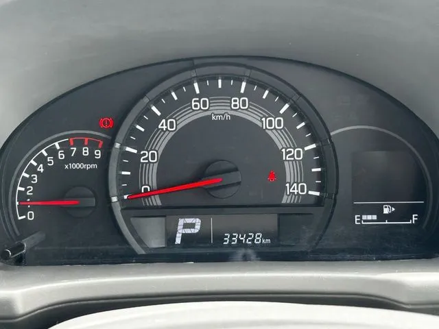 エブリイバン（スズキ）の車両写真