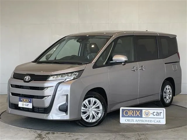 トヨタ　ノア　ハイブリッド