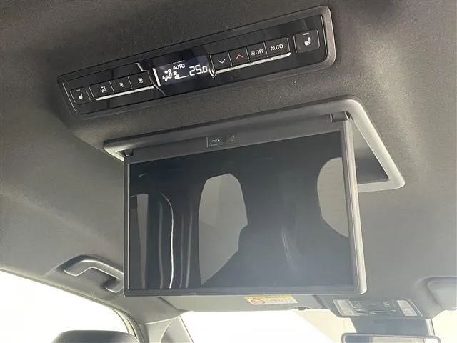 トヨタ　ノア　ハイブリッド