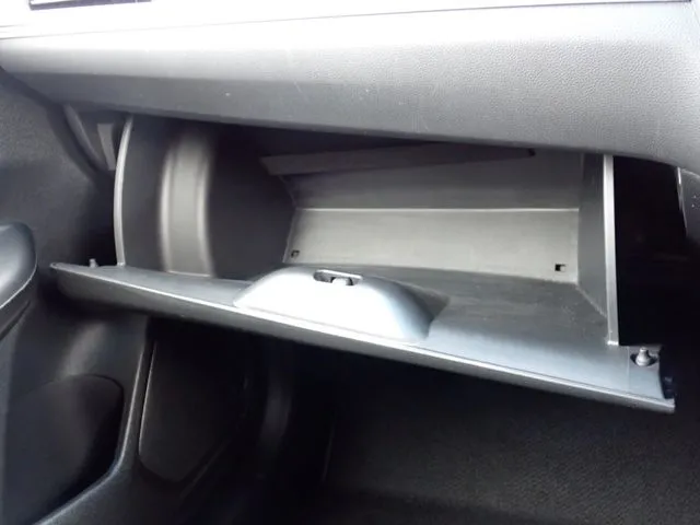 シャトル　ハイブリッド（ホンダ）の車両写真