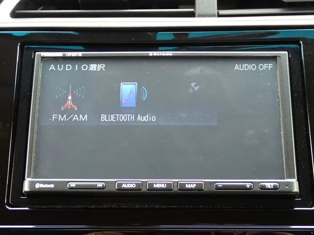 シャトル　ハイブリッド（ホンダ）の車両写真