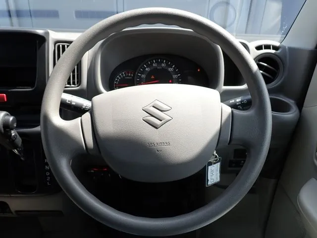 エブリイバン（スズキ）の車両写真