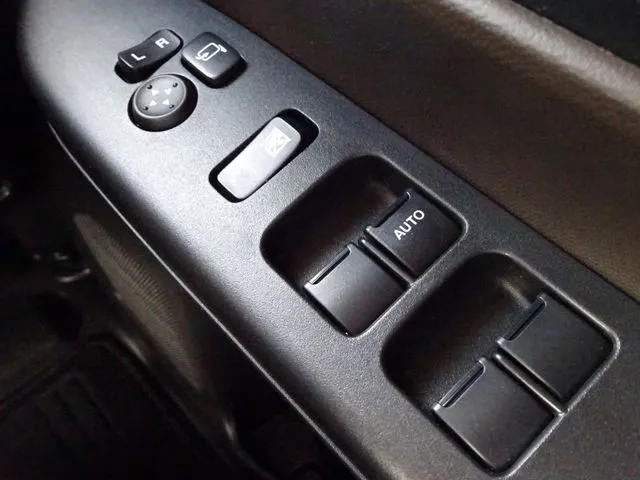 スペーシア（スズキ）の車両写真