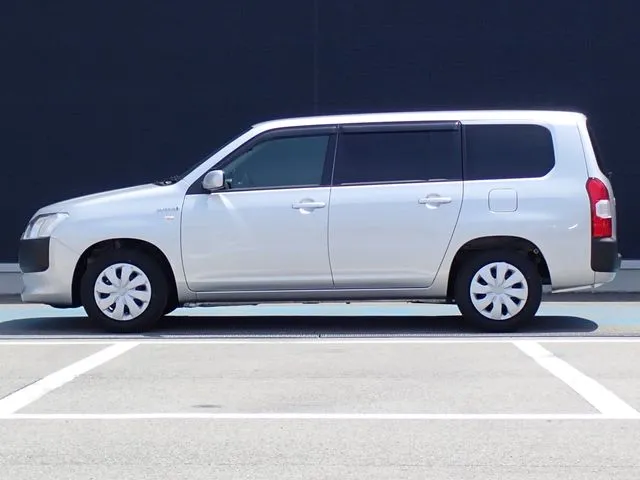 サクシードバン ハイブリッド(トヨタ)の車両写真