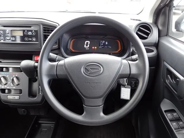ミラ　イース（ダイハツ）の車両写真