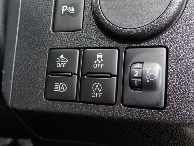 ミラ　イース（ダイハツ）の車両写真