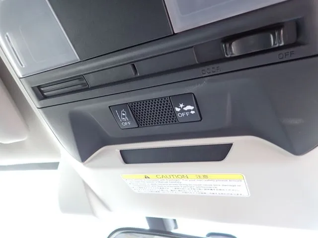 インプレッサスポーツ（スバル）の車両写真