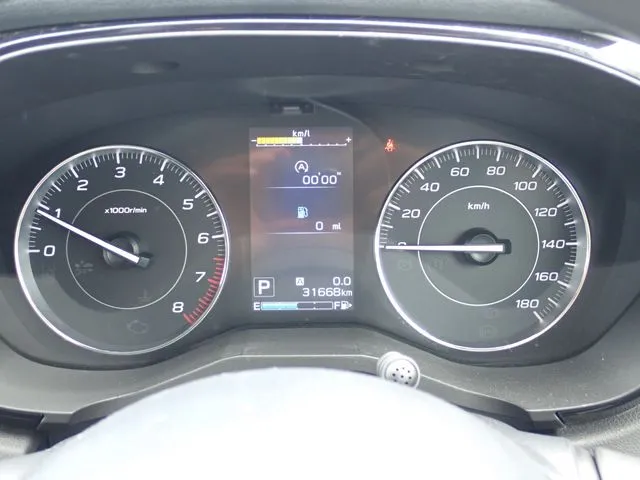 インプレッサスポーツ（スバル）の車両写真