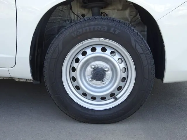 プロボックスバン 4WD(トヨタ)の車両写真