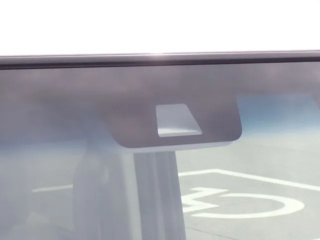 N BOX(ホンダ)の車両写真