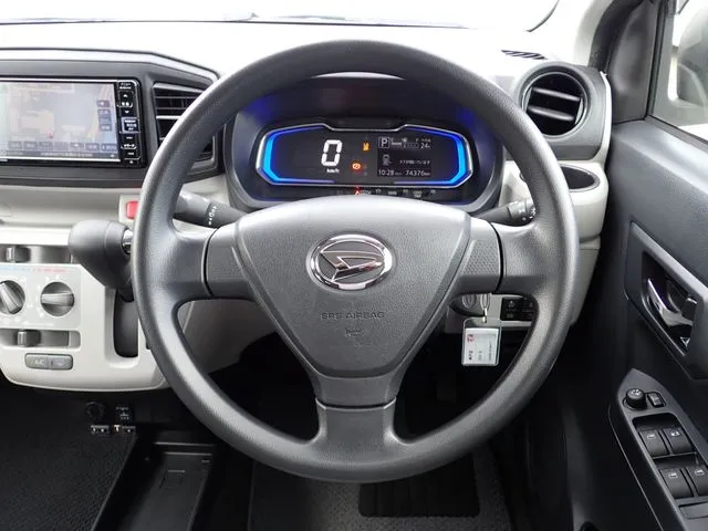 ミラ イース(ダイハツ)の車両写真