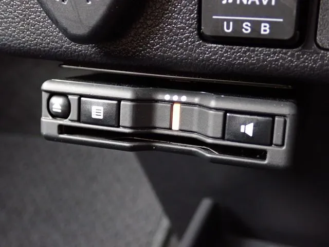 ミラ イース(ダイハツ)の車両写真