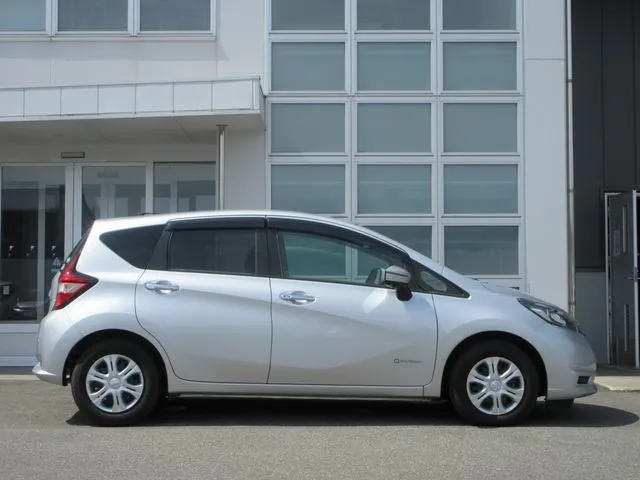 ニッサン ノート