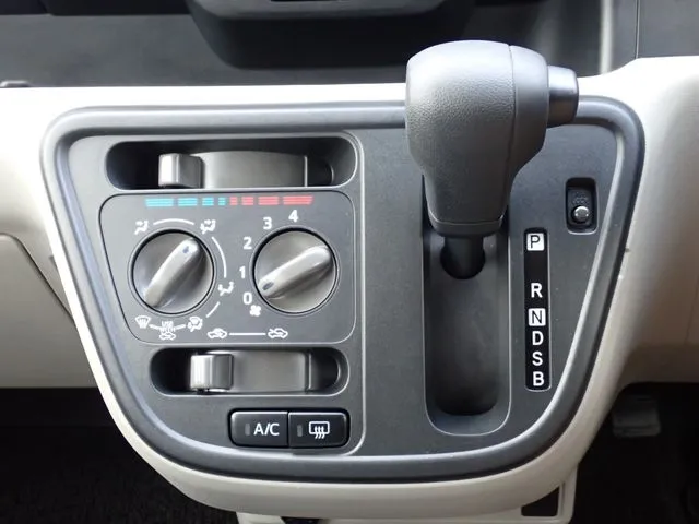 ブーン（ダイハツ）の車両写真