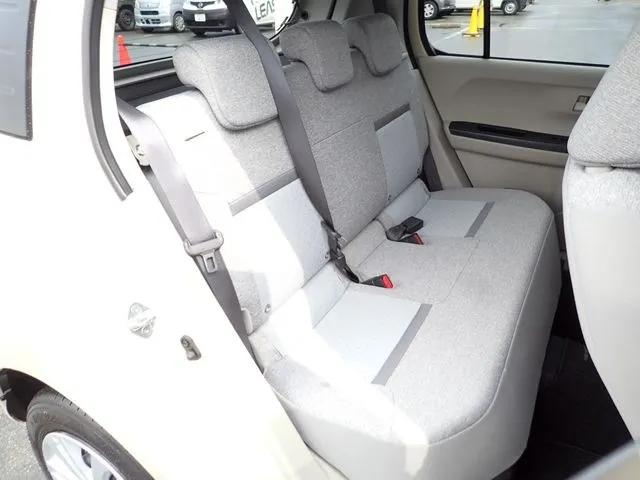 ブーン（ダイハツ）の車両写真