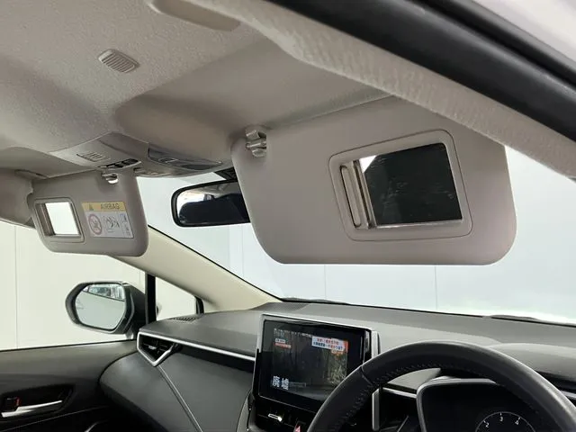 カローラ　ツーリング　ハイブリッド（トヨタ）の車両写真