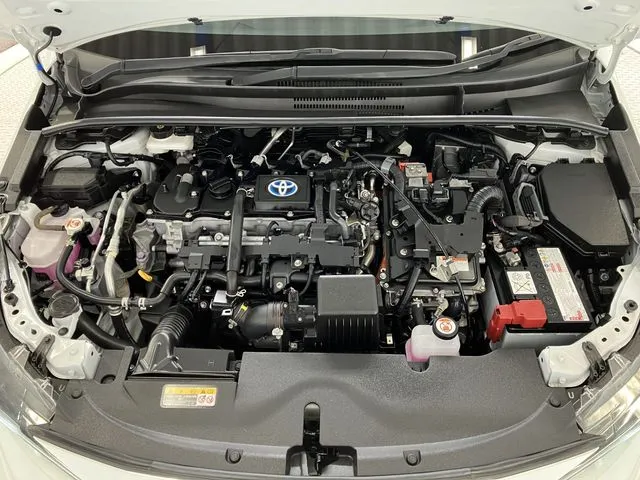 カローラ ツーリング ハイブリッド(トヨタ)の車両写真