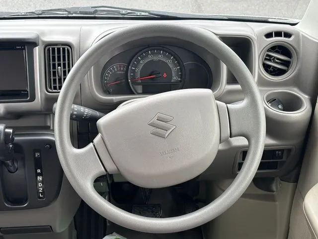 エブリイバン（スズキ）の車両写真