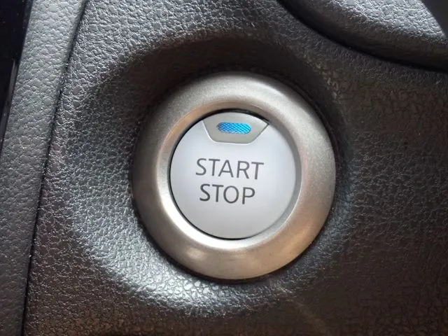 ノート(ニッサン)の車両写真