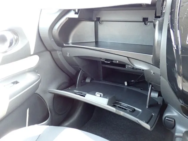 ノート(ニッサン)の車両写真