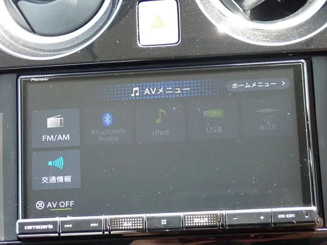 ノート(ニッサン)の車両写真