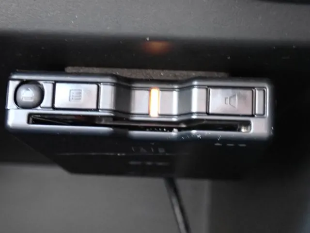 ノート(ニッサン)の車両写真