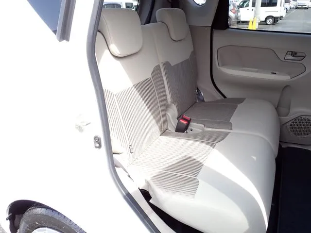 ムーヴ（ダイハツ）の車両写真