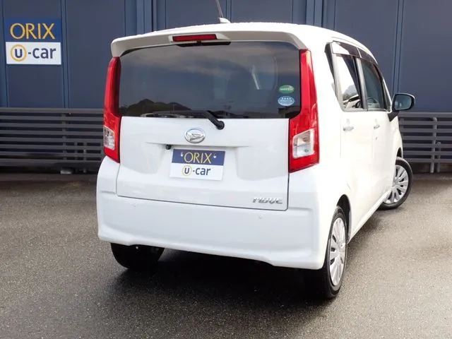 ムーヴ（ダイハツ）の車両写真