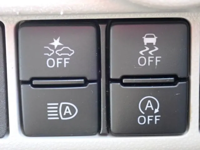 ムーヴ（ダイハツ）の車両写真