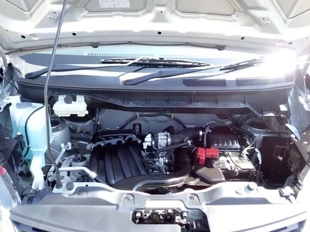 ＮＶ２００バネットバン（ニッサン）の車両写真