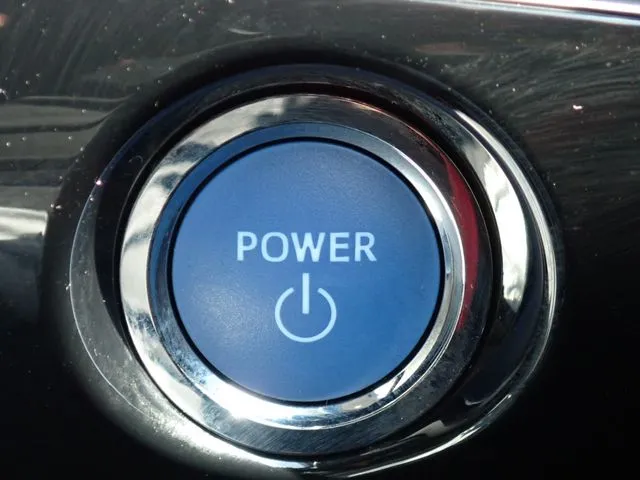 プリウス（トヨタ）の車両写真