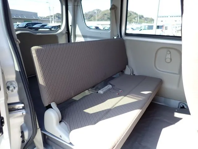 エブリイバン（スズキ）の車両写真