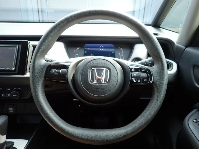 フィット e:HEV(ホンダ)の車両写真