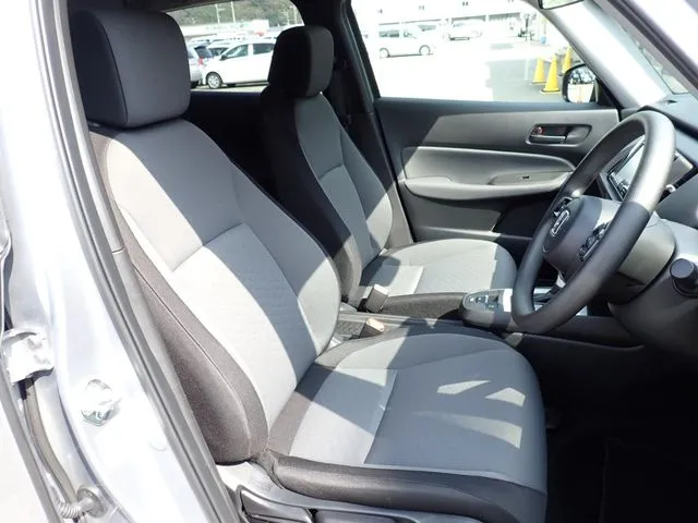 フィット e:HEV(ホンダ)の車両写真