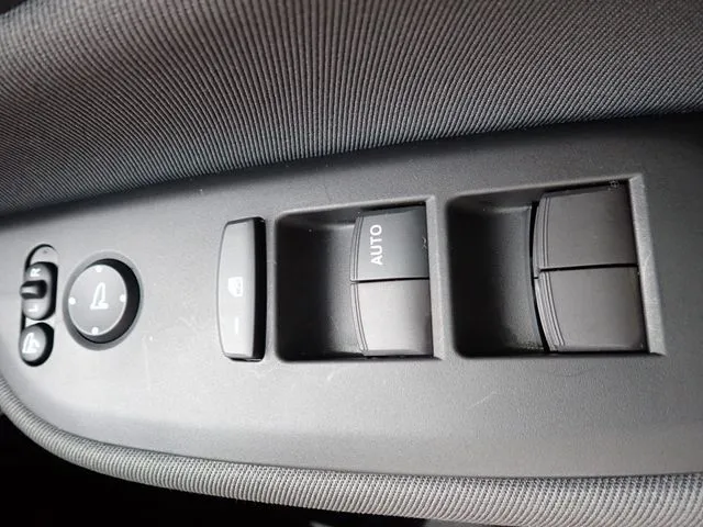 フィット e:HEV(ホンダ)の車両写真