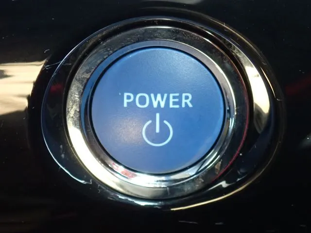 プリウス（トヨタ）の車両写真