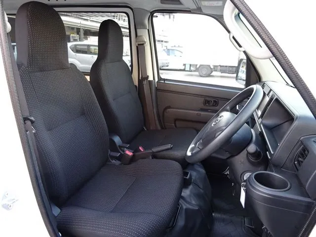 ハイゼットカーゴ（ダイハツ）の車両写真