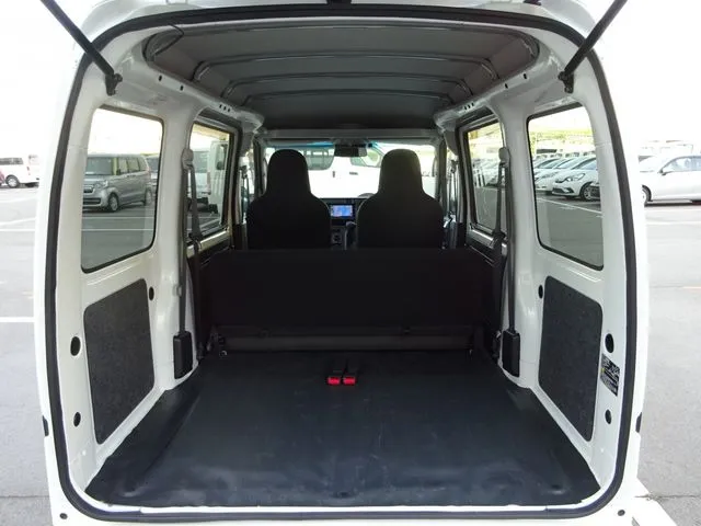 ハイゼットカーゴ（ダイハツ）の車両写真