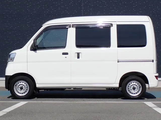 ハイゼットカーゴ（ダイハツ）の車両写真