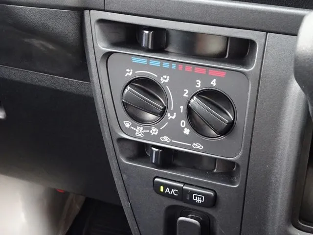 ハイゼットカーゴ(ダイハツ)の車両写真