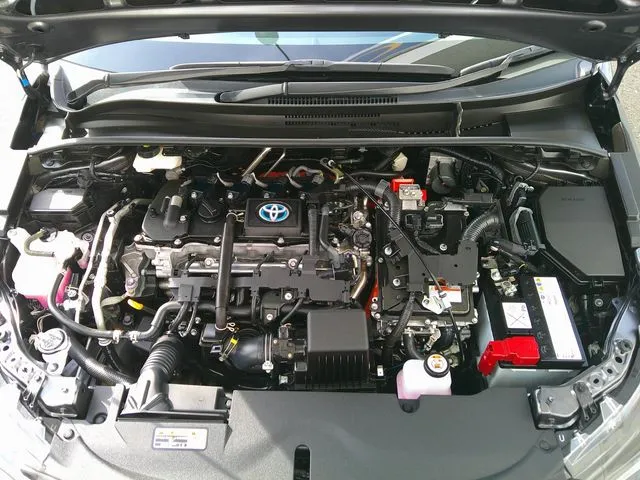 カローラスポーツ　ハイブリッド（トヨタ）の車両写真