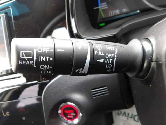 シャトル ハイブリッド(ホンダ)の車両写真