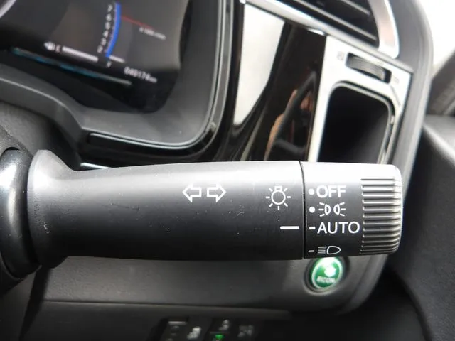 シャトル ハイブリッド(ホンダ)の車両写真