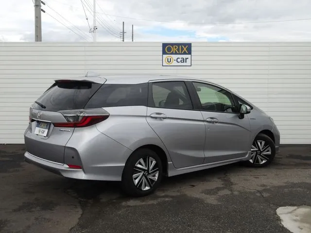 シャトル ハイブリッド(ホンダ)の車両写真