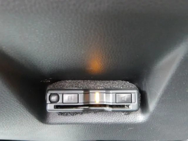 シャトル ハイブリッド(ホンダ)の車両写真