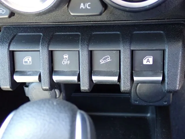 ジムニー　４ＷＤ（スズキ）の車両写真