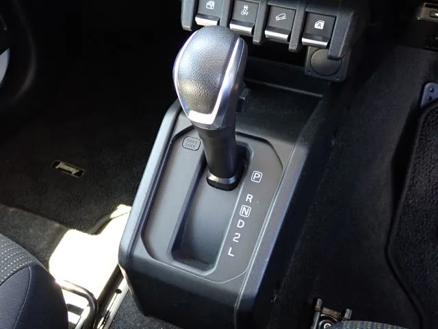 ジムニー　４ＷＤ（スズキ）の車両写真